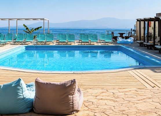 Agnes Beach Hotel Apartments 1