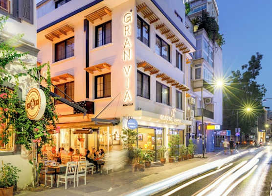 Gran Via Alsancak 1