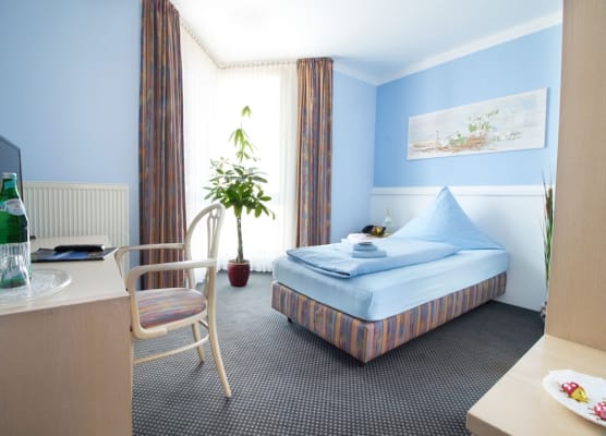 Hotel Zum Eisenhammer 1