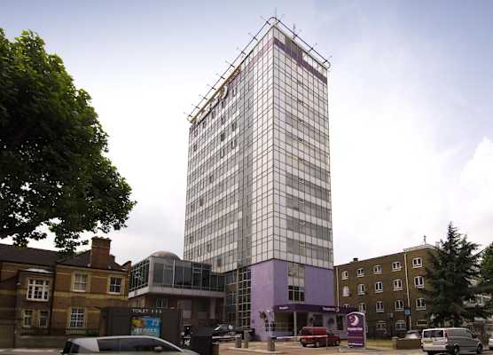 Premier Inn London Hammersmith - Ravenscourt Park 1
