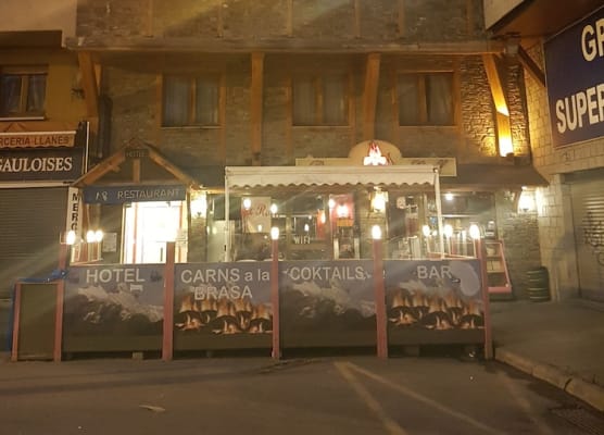 Hotel Panda 1