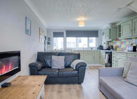 Swanbrook - 2 Bedroom Chalet- Freshwater East 1