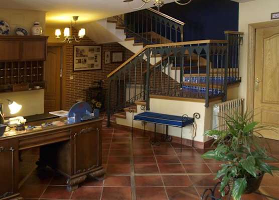 Hotel Arco San Vicente 1
