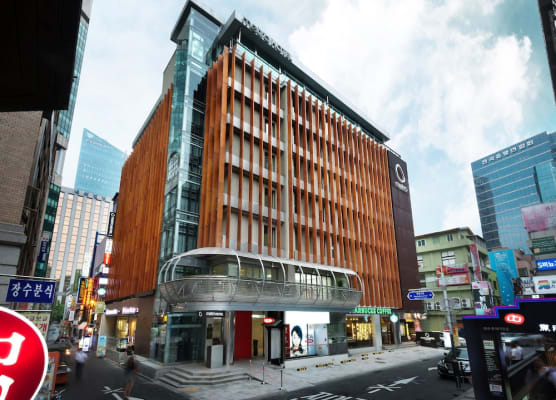 Metro Hotel 1