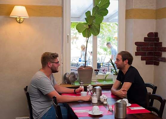 Hotel & Auberge le Journal 1