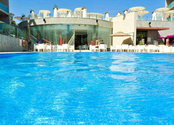 Apolo Suites Rentalmar 1