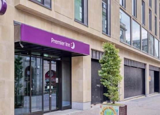 Premier Inn Edinburgh Cc Waverley 1