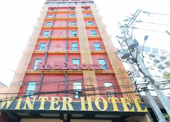 RedDoorz Plus at Winter Benitez 1