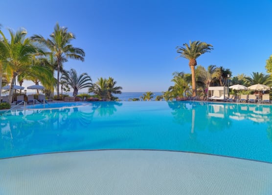 Adrián Hoteles Roca Nivaria 1