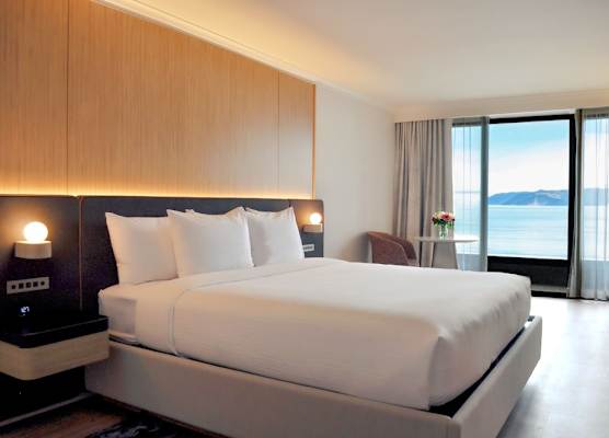 Pinnacle Hotel Harbourfront 1