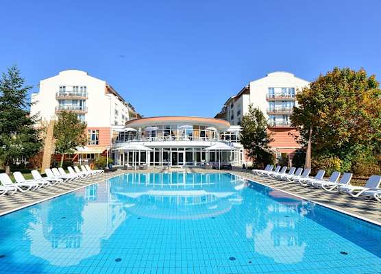 The Monarch Hotel 1