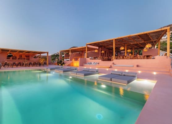 Akre Hotel - Designed for Adults 1