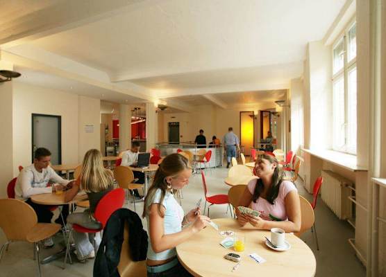 All In Hostel / Hotel Berlin 1