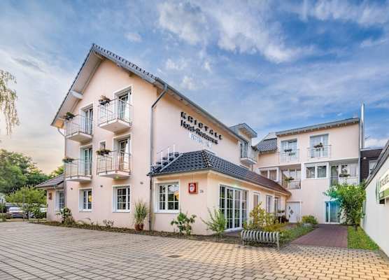Kristallhotel Fettehenne 1