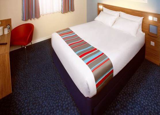 Travelodge Eastleigh Central 1