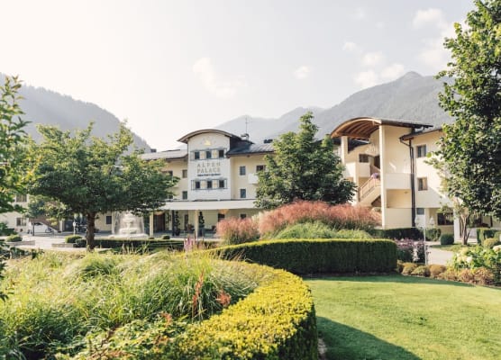Alpenpalace Luxury Hideaway & Spa Retreat 1