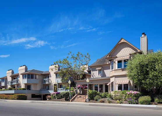 Victorian Inn 1