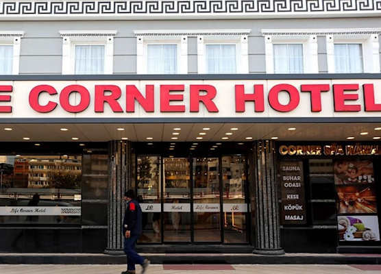 Life Corner Hotel 1