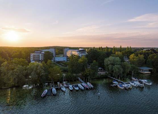Kongresshotel Potsdam am Templiner See 1