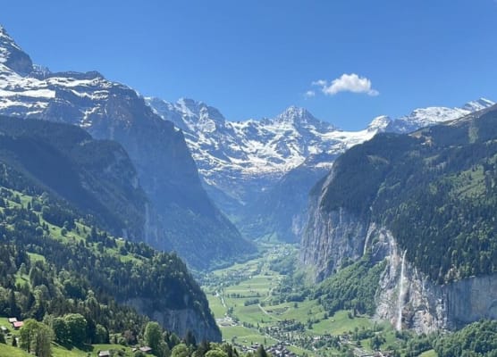 Hotel Bellevue - Traditional Swiss Hideaway 1