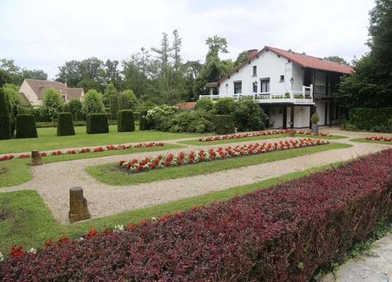 Hôtellerie du Bas-Bréau 1