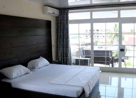 Metro Hotel 1