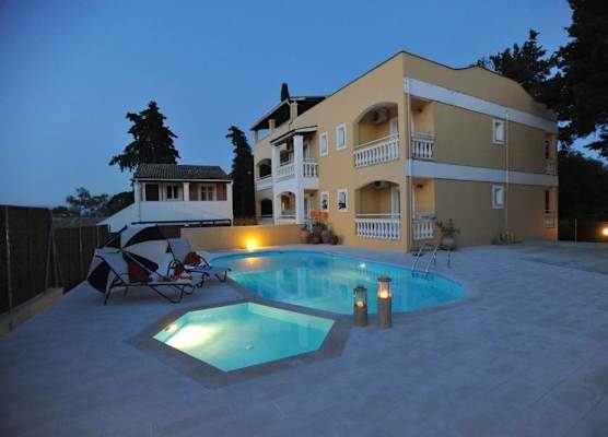 Saint Spiridon Hotel 1
