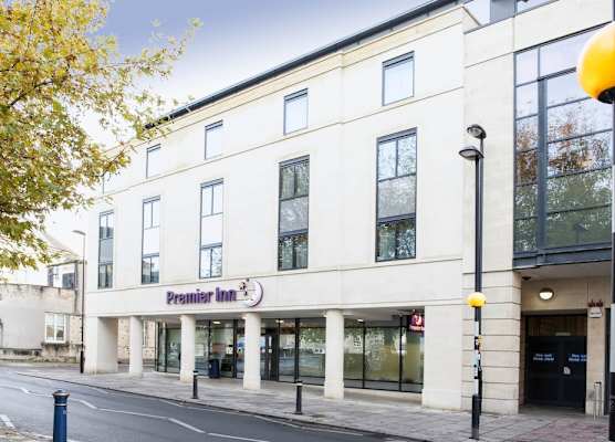 Premier Inn Bath City Centre 1