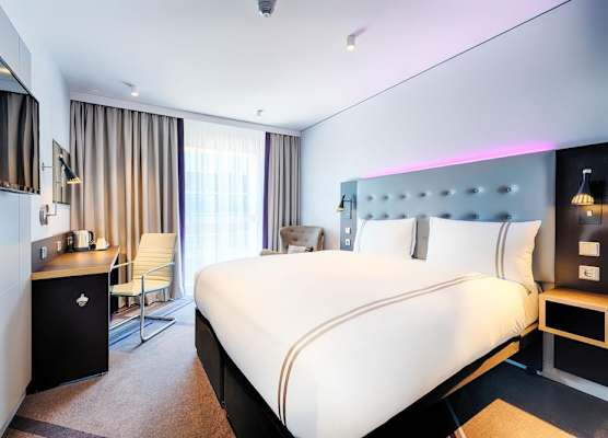 Premier Inn Darmstadt City Centre 1