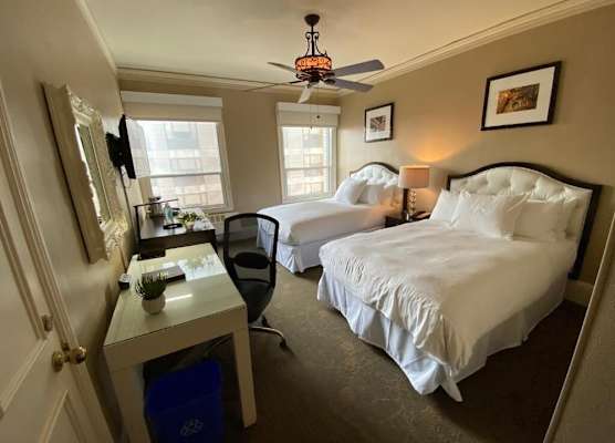 Kensington Park Hotel 1