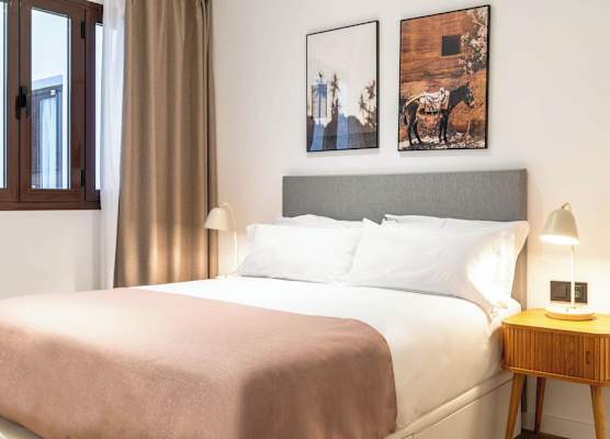 Limehome Malaga Calle Victoria 1