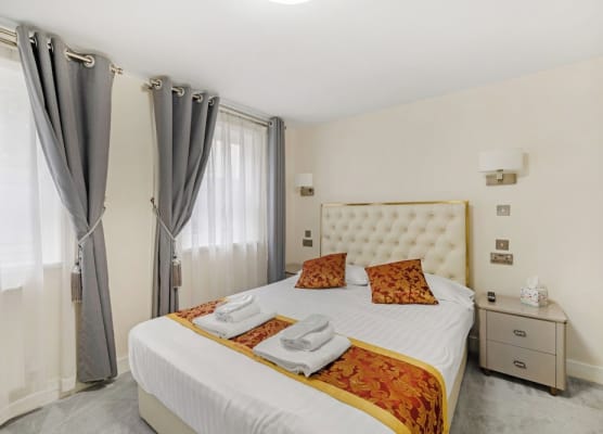 Drake Hotel Plymouth 1