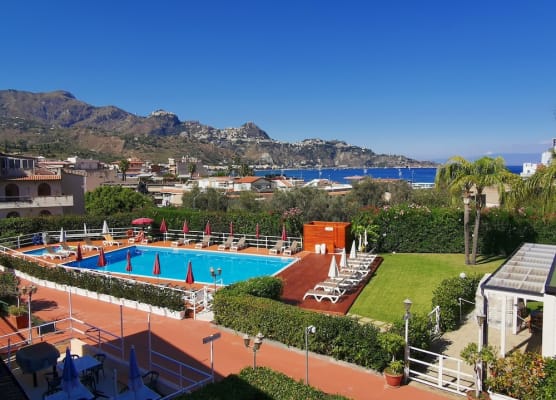 Residence Villa Giardini 1