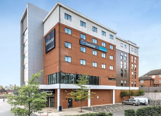 Travelodge Newcastle-under-Lyme Central 1