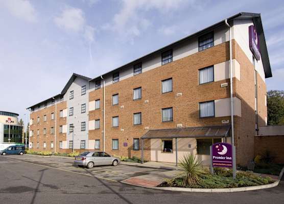 Premier Inn Manchester West Didsbury 1