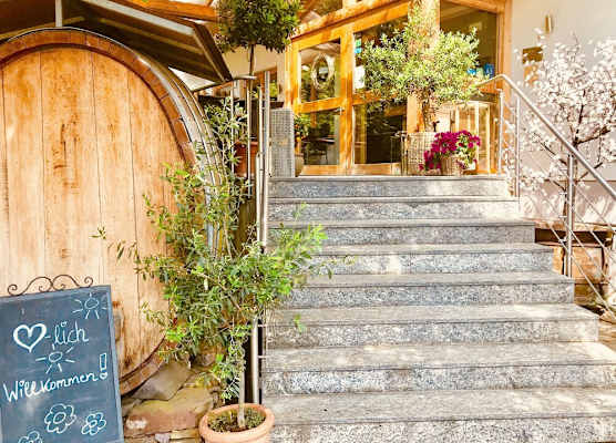 Hotel Weingut Dehren 1
