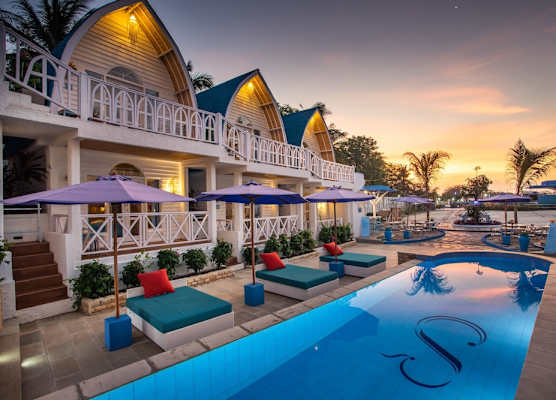 Santorini Beach Resort 1