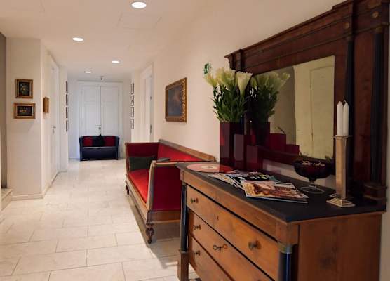 Suites Farnese Design Hotel 1
