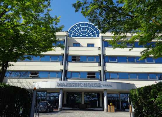 Ferretti MajesticHouse 1