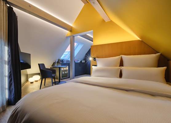 THE FLORIS formerly Hotel am Sophienpark 1