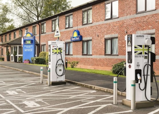 Days Inn by Wyndham Corley NEC M6 1