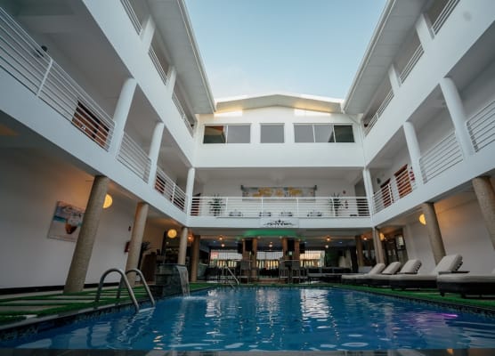 Runway Hotel 1