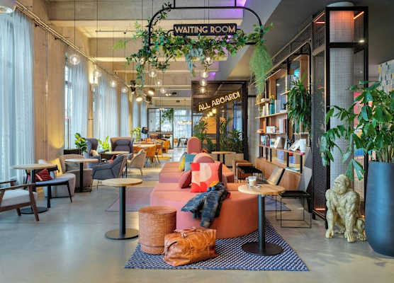 Moxy Berlin Ostbahnhof 1