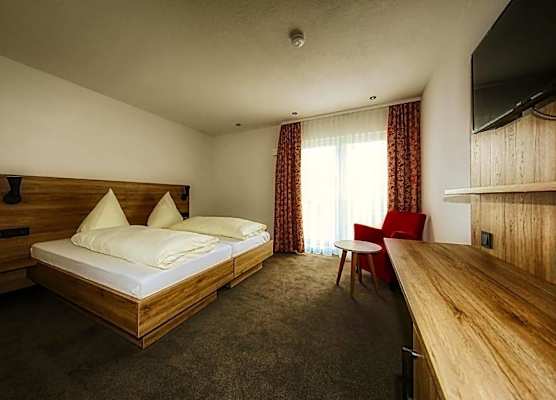 Hotel Linde Pfalz 1