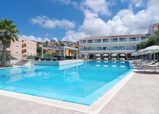 Horizon Hotel Badesi 1