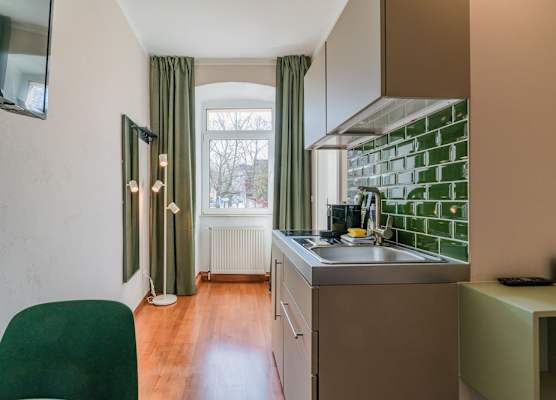 SUITE & APART 1