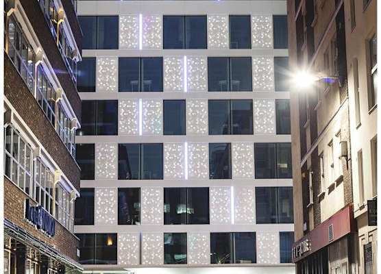 Motel One London-Tower Hill 1