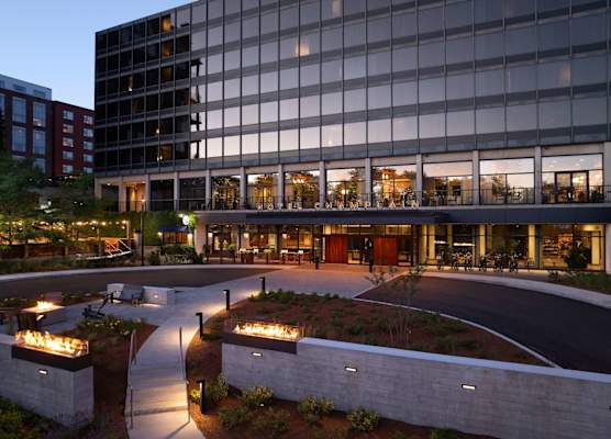 Hotel Champlain Burlington, Curio Collection by Hilton 1