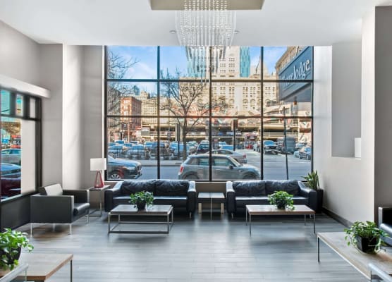 Travelodge by Wyndham Downtown Chicago 1