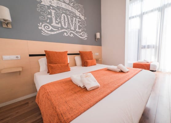 Hostal Live Natura Barcelona 1